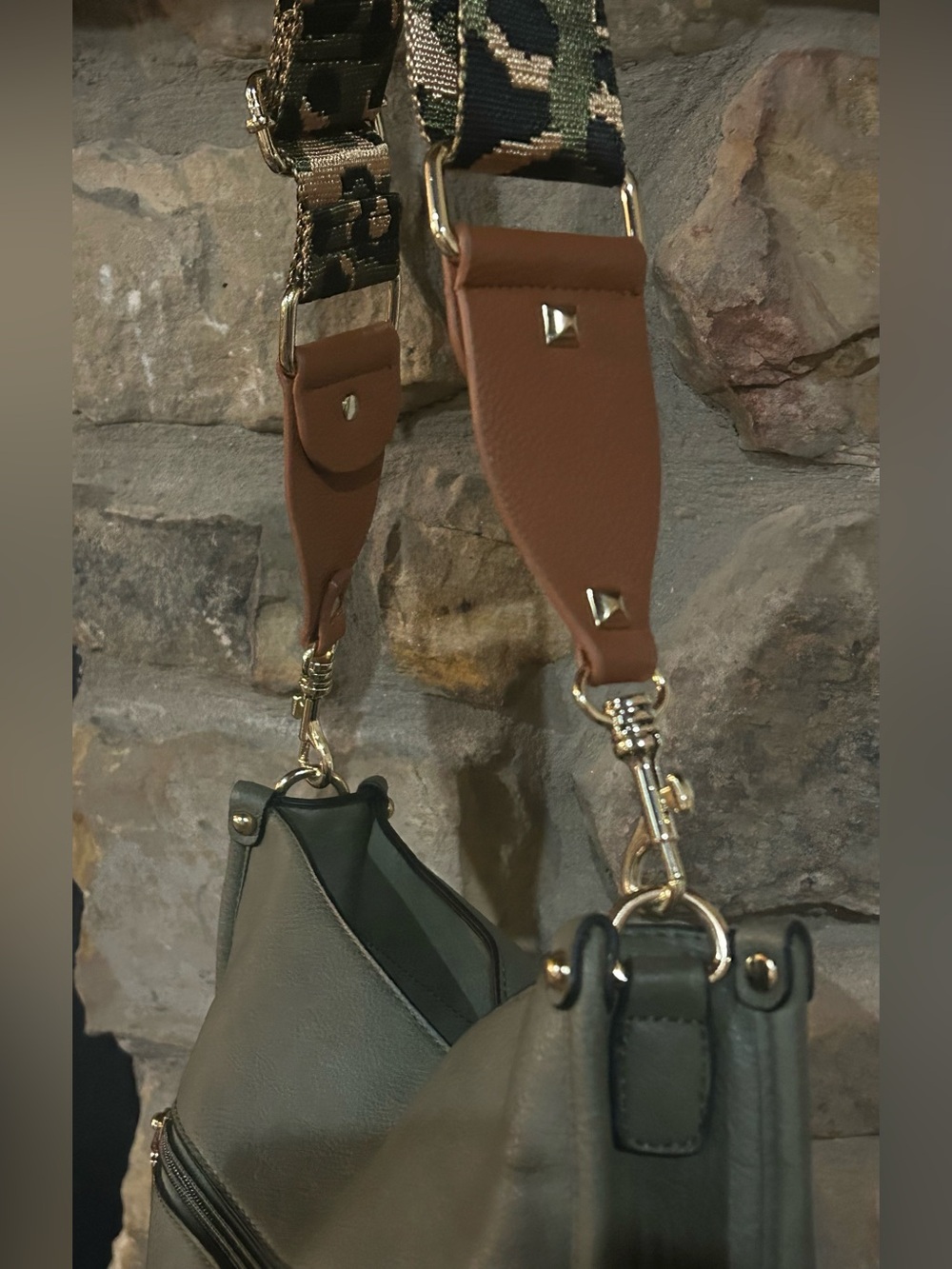 Jen & Co. Chloe Vegan Leather Crossbody Bag - Picture 9 of 16